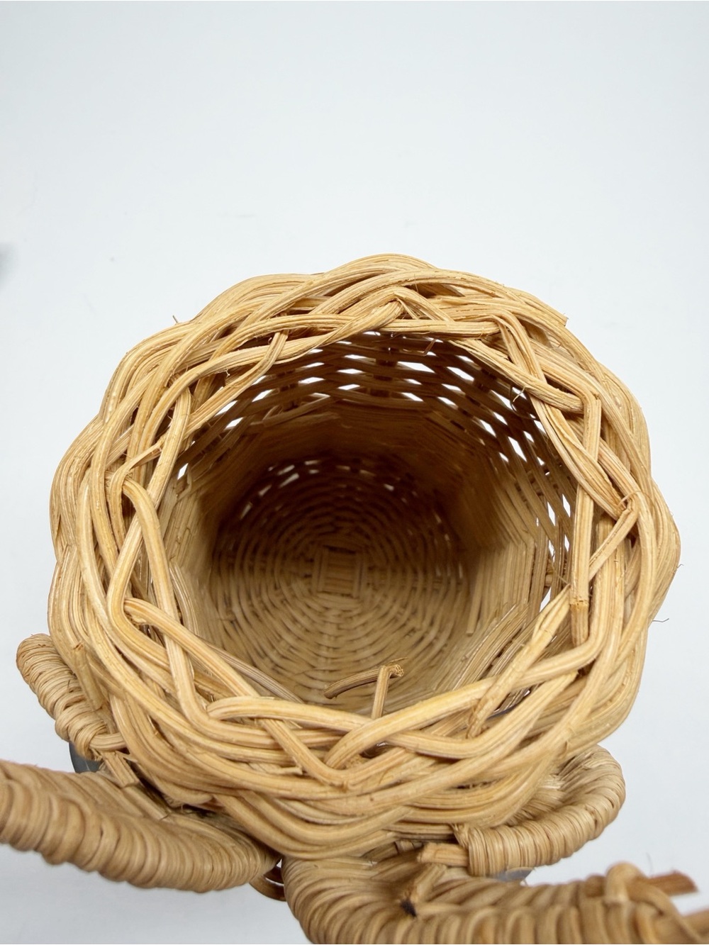 Vintage Wicker Owl Bud Vase Basket - Picture 6 of 9